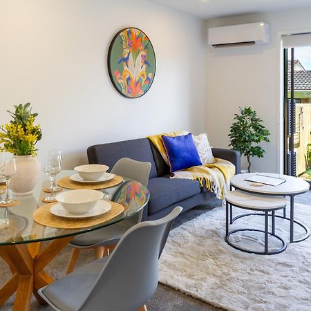 Conveniently Located 2Br Townhouse In West Akl Appartement Auckland Buitenkant foto