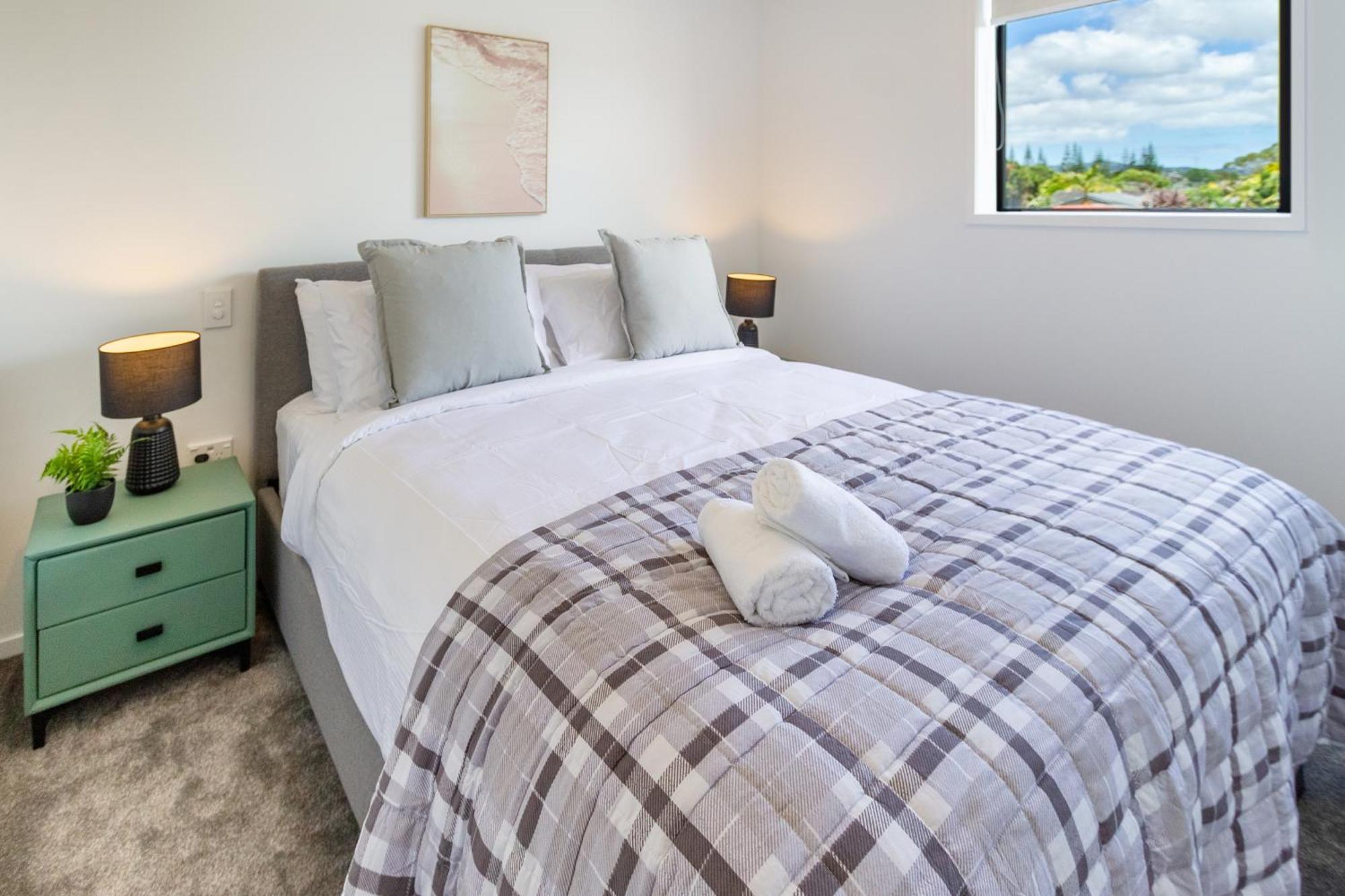 Conveniently Located 2Br Townhouse In West Akl Appartement Auckland Buitenkant foto